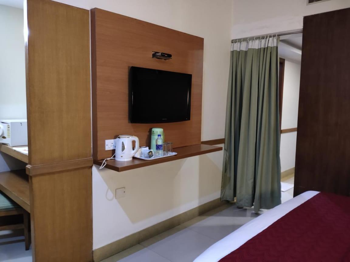 Hotel Western Gatz Theni Exteriér fotografie
