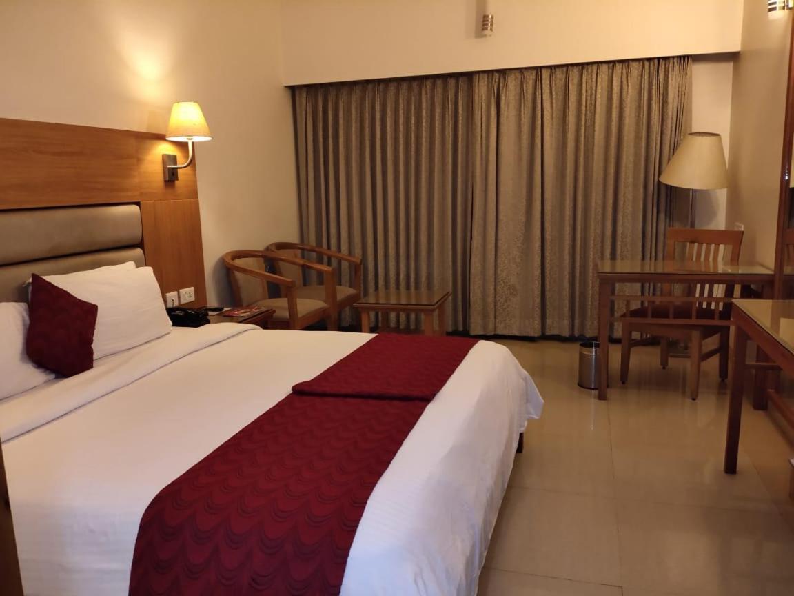 Hotel Western Gatz Theni Exteriér fotografie